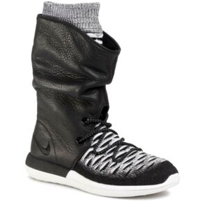 Nike Roshe TWO Hi Flyknit black gray pull on sneaker boots size 8.5